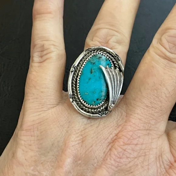 🔴SOLD🔴 Vintage Native American sterling silver & turquoise ring Size 7 - Picture 2 of 10